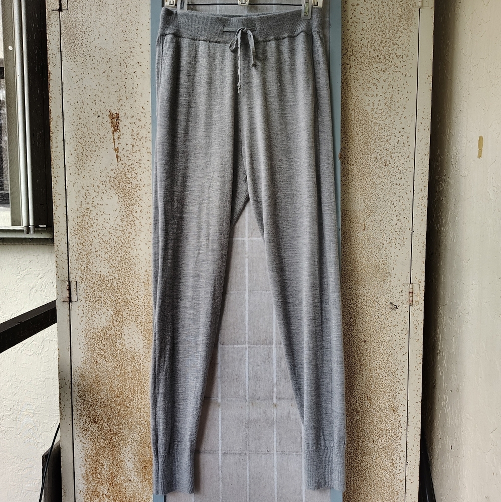 Heather gray 100% cashmere knit Drawstring  Sweat Pants Leggings Saks Fifth Ave
